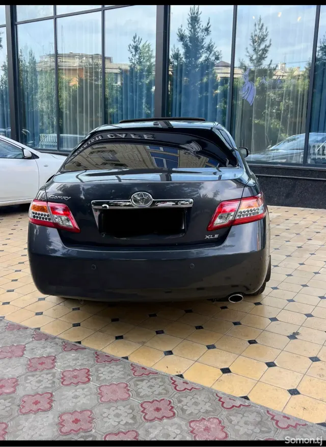 Toyota Camry 2011 · 2.5 AT