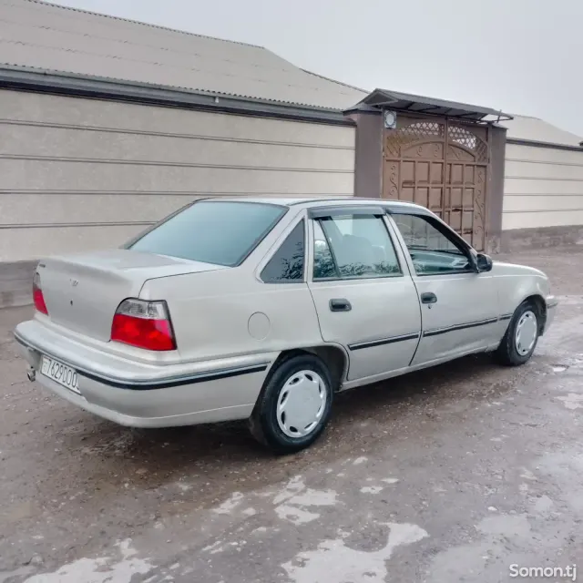 Daewoo Nexia 1996 · 1.6 MT
