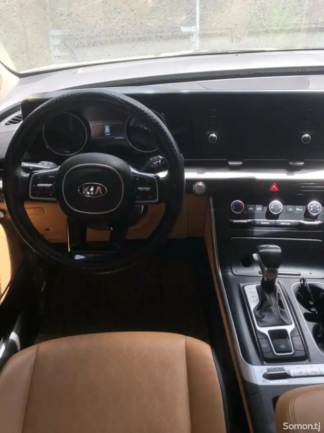 Kia Carnival 2021 · 3.5 AT