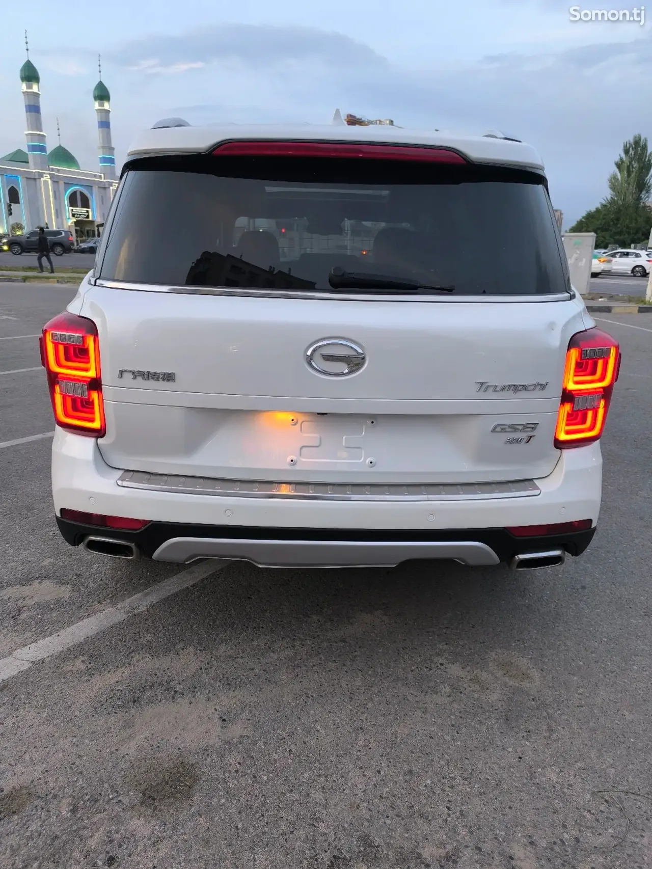GAC Trumpchi GS8 2017 · 2.0 AT