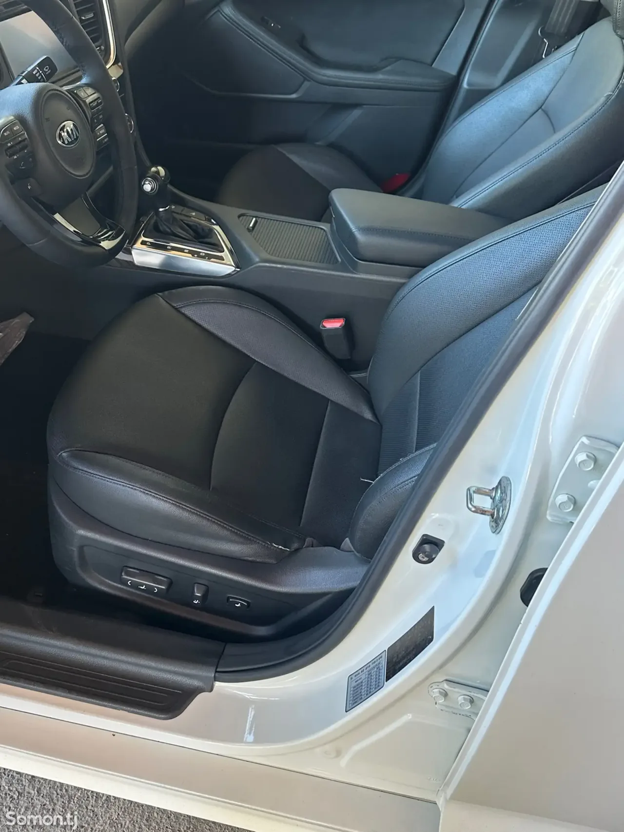 Kia K5 2015 · 2.0 AT