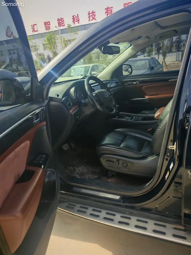 GAC Trumpchi GS8 2017 · 2.0 AT