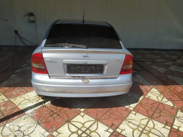 Opel Astra G 2003 · 1.6 MT