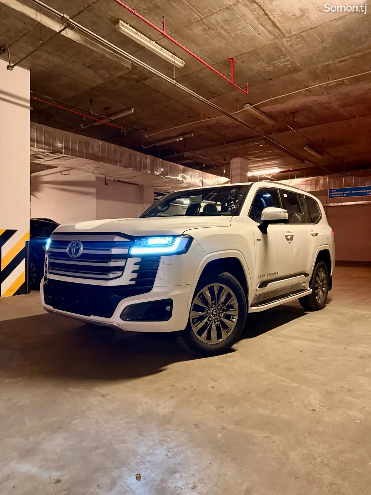 Toyota Land Cruiser 2026 · 3.5 AT