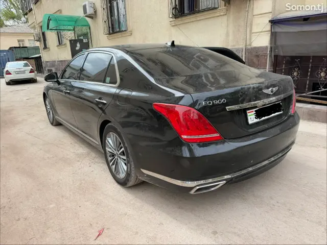 Hyundai Genesis 2016 · 3.8 AT