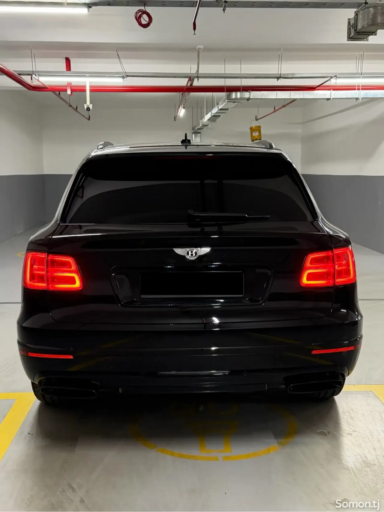 Bentley Bentayga 2018 · 6.0 AT