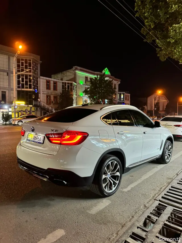 BMW X6 2015 · 4.4 AT