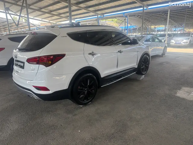 Hyundai Santa Fe 2015 · 2.2 AT