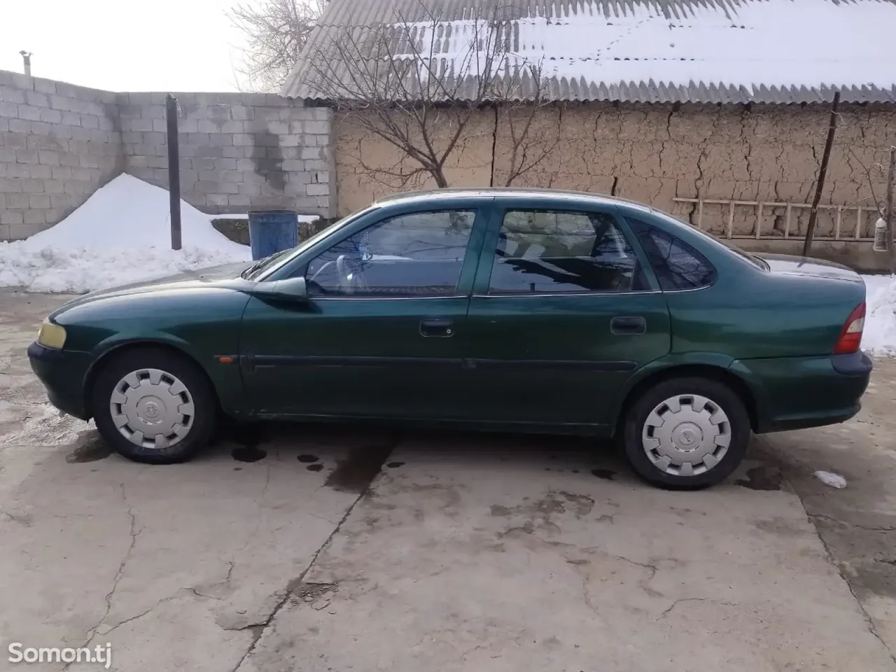 Opel Vectra B 1996 · 1.6 MT