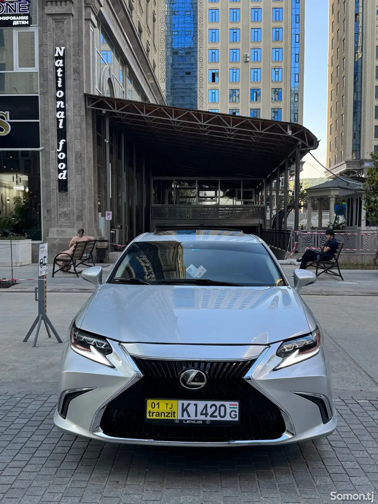 Lexus ES series 2014 · 3.5 AT