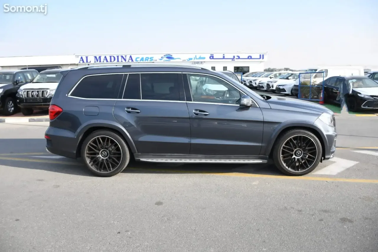 Mercedes-Benz GL class 2015 · 5.0 CVT