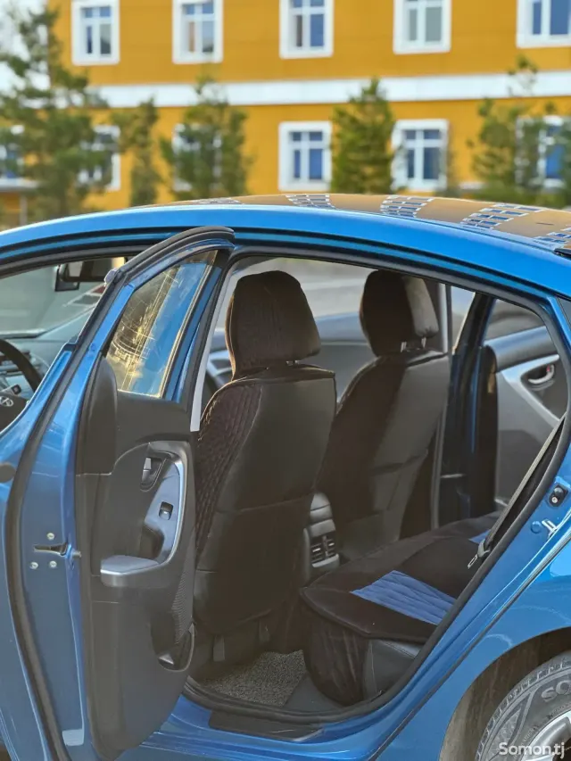 Hyundai Avante 2014 · 1.6 AT