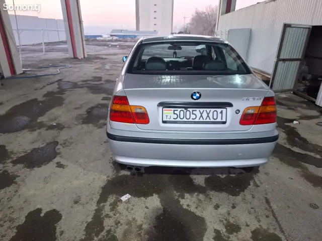 BMW 3 series 2002 · 2.0 AT