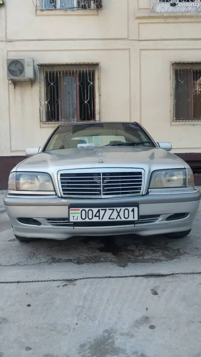 Mercedes-Benz C class 1995 · 1.8 MT