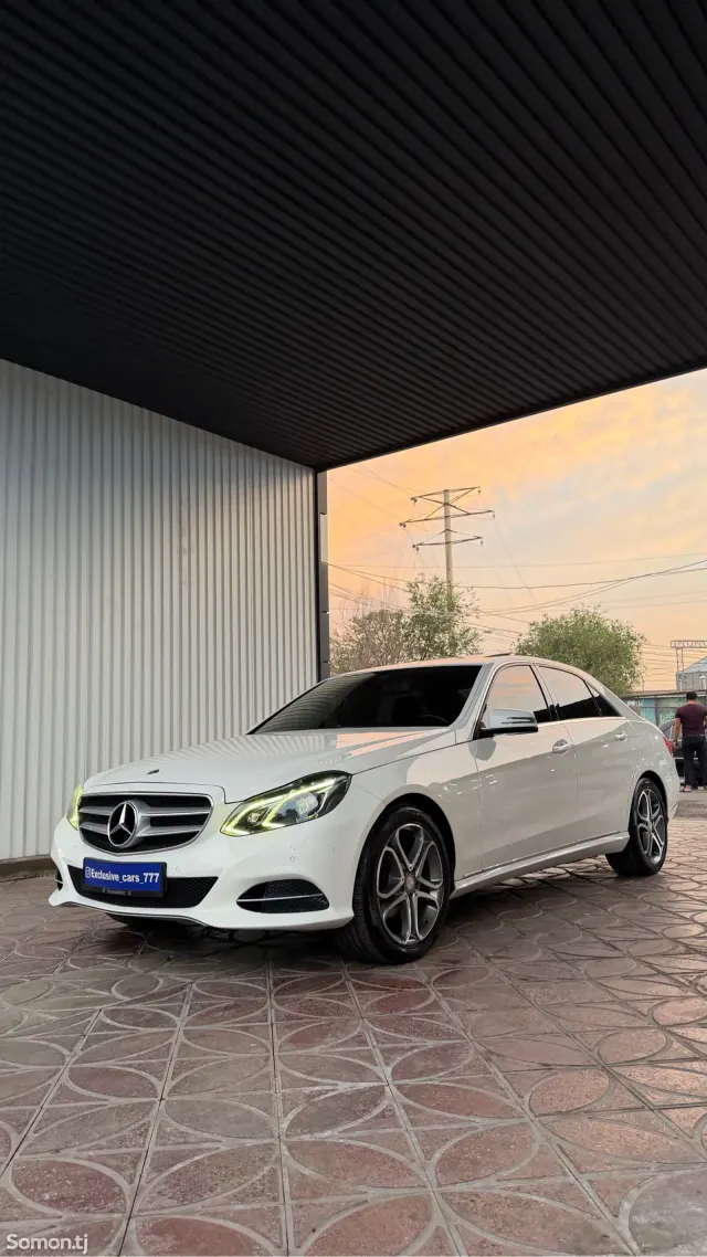 Mercedes-Benz E class 2015 · 2.2 AT