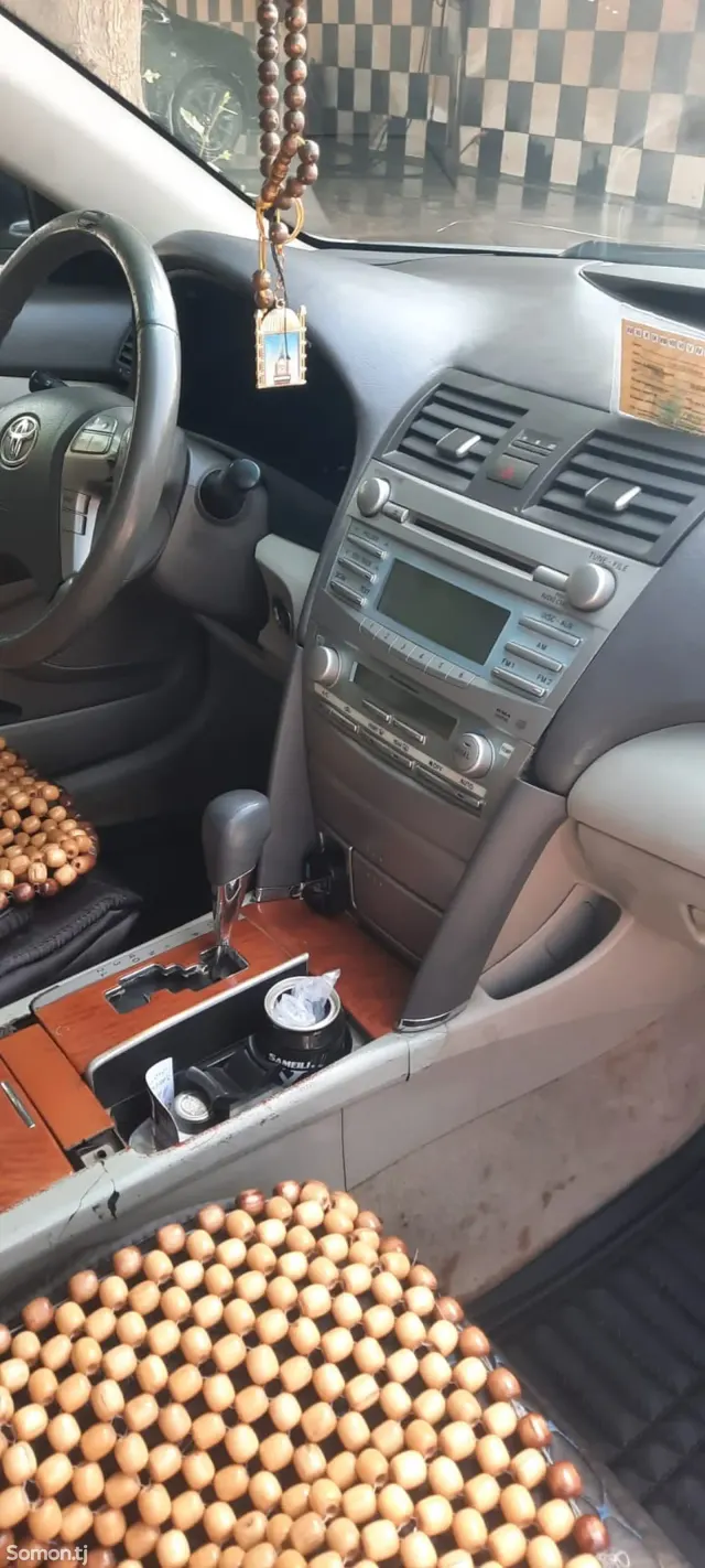 Toyota Camry 2007 · 2.4 AT