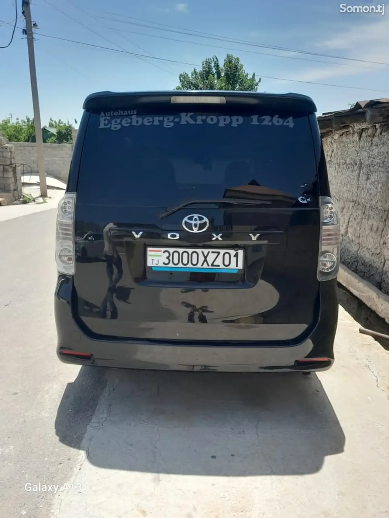 Toyota Voxy 2007 · 2.0 AT