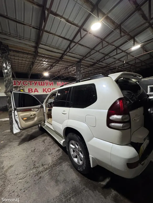Toyota Land Cruiser 2008 · 3.0 AT