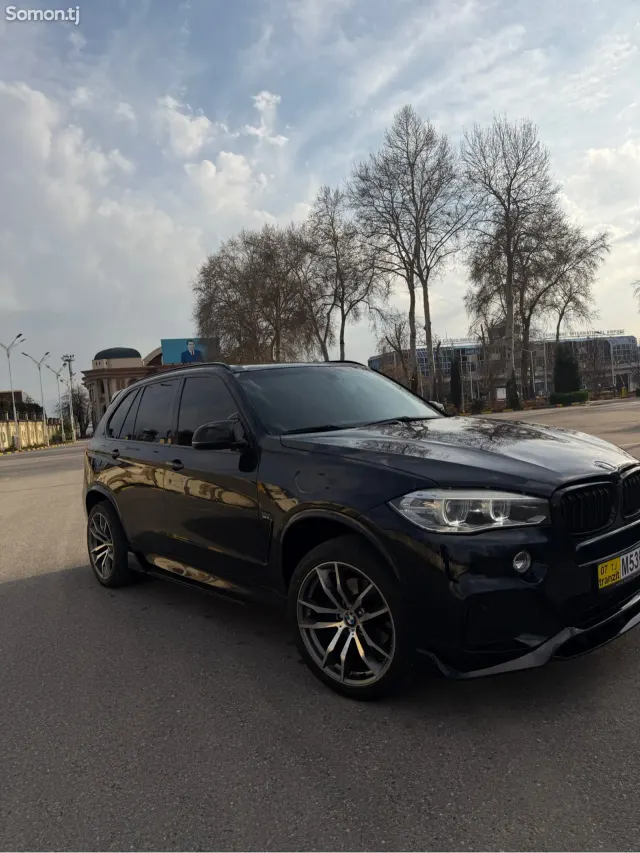 BMW X5 2015 · 3.5 AT