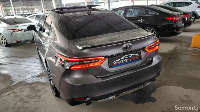 Toyota Camry 2018 · 3.5 AT