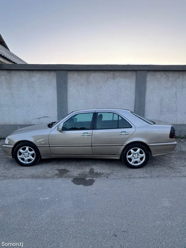 Mercedes-Benz C class 1999 · 1.8 AT