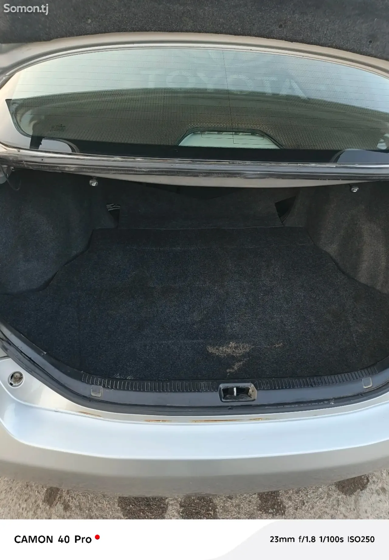 Toyota Camry 2011 · 2.4 AT