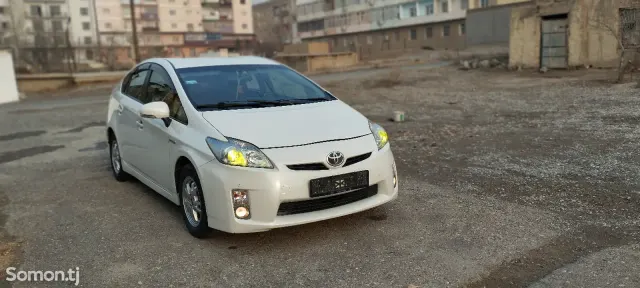 Toyota Prius 2009 · 1.8 AMT
