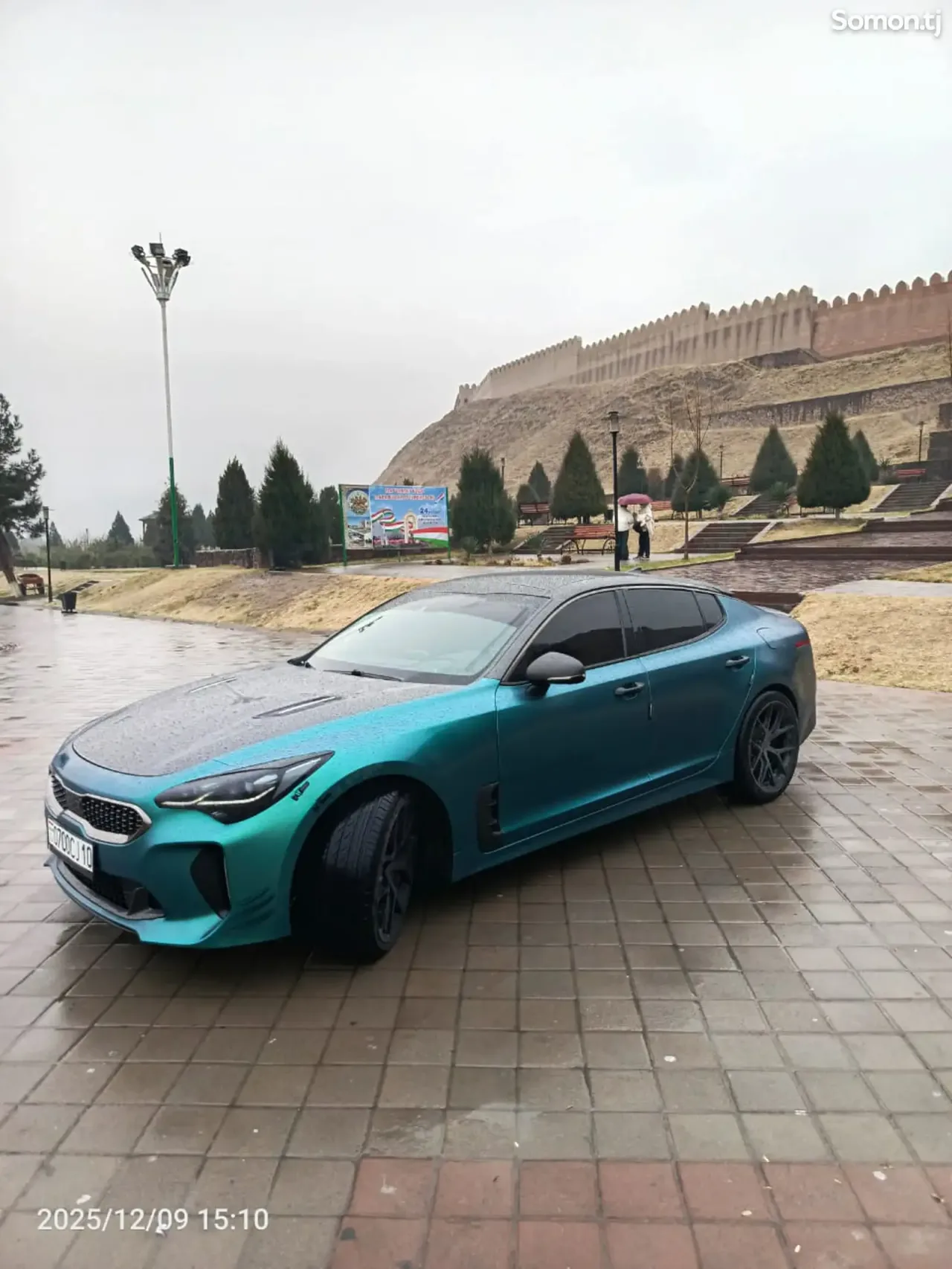 Kia Stinger 2018 · 3.3 AT