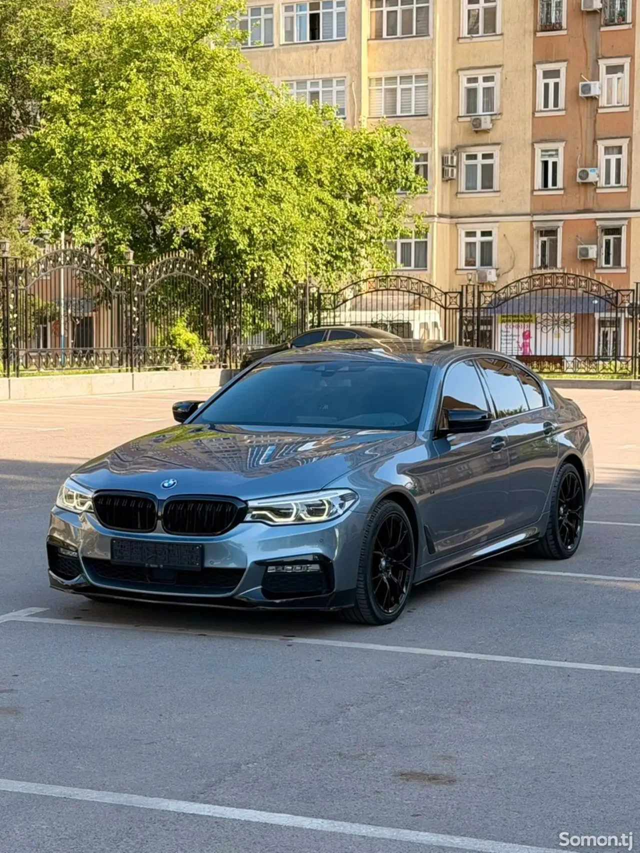 BMW 5 series 2017 · 2.0 AT