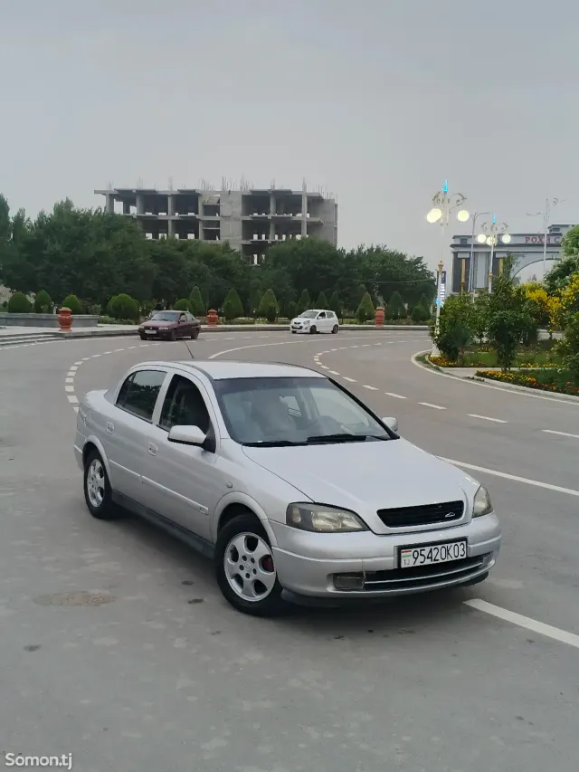 Opel Astra G 2000 · 1.8 AT