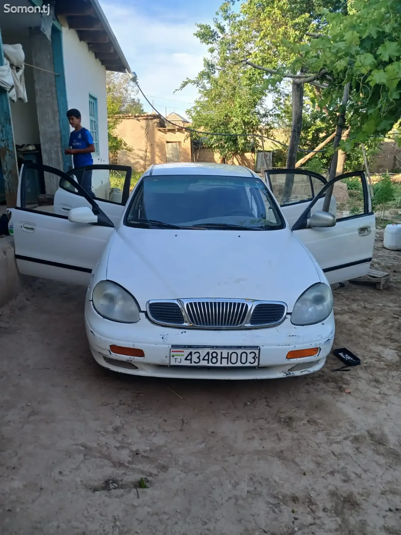 Daewoo Leganza 1997 · 1.8 MT