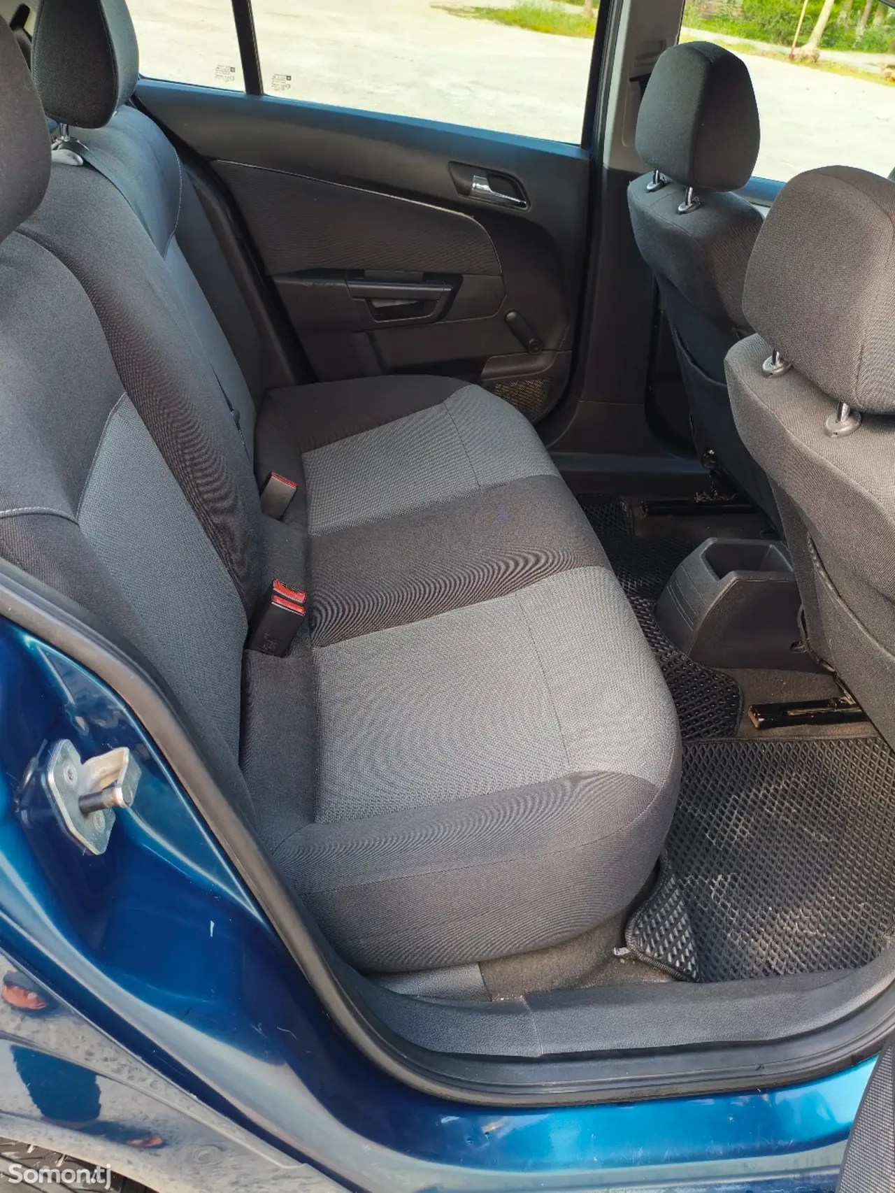 Opel Astra H 2007 · 1.6 MT