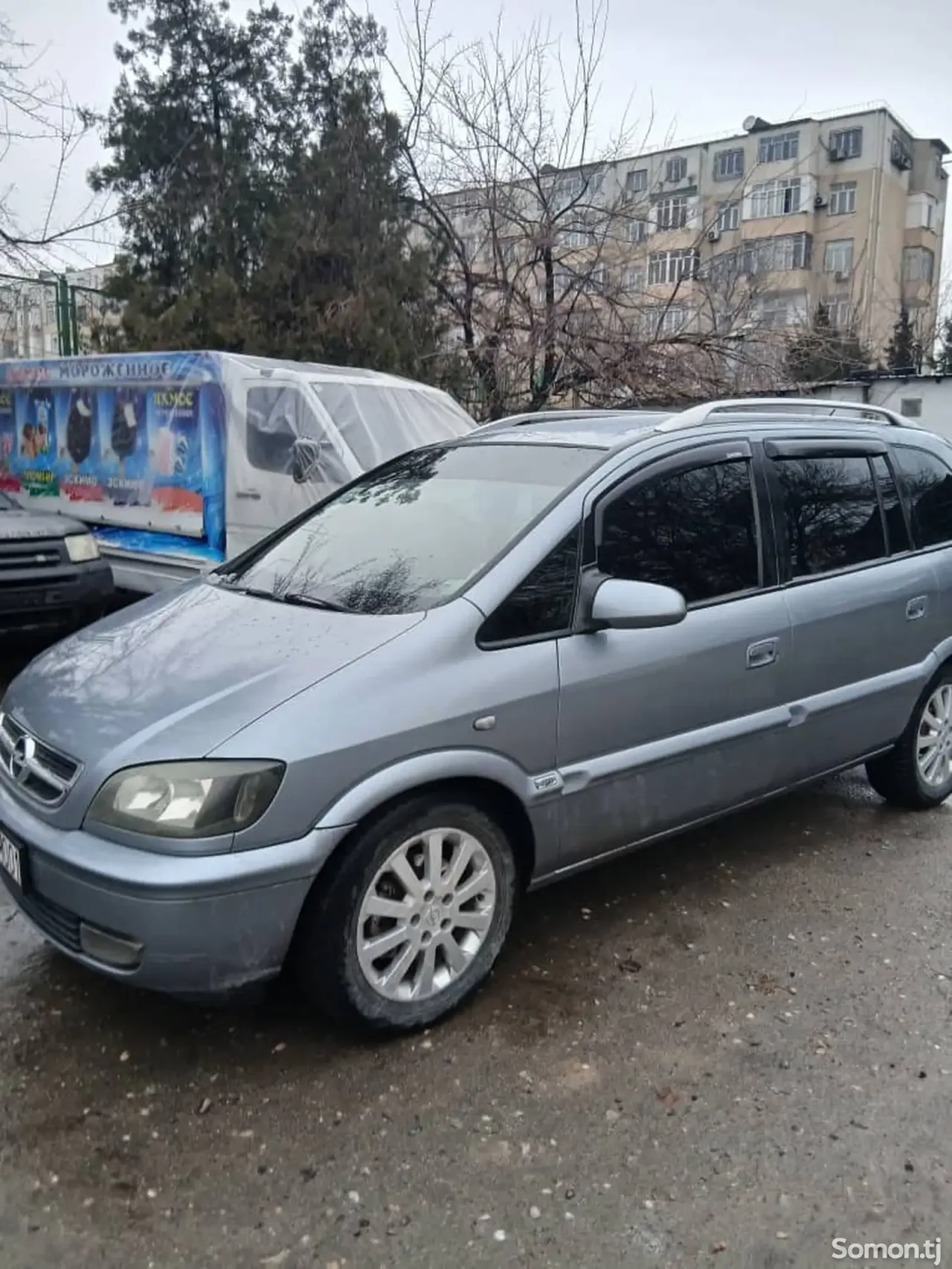Opel Zafira 2003 · 1.8 MT