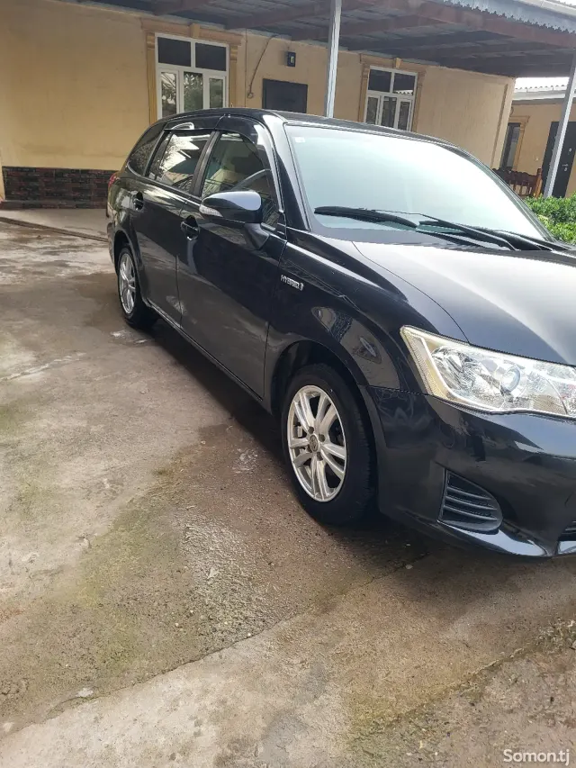 Toyota Fielder 2014 · 1.5 AT