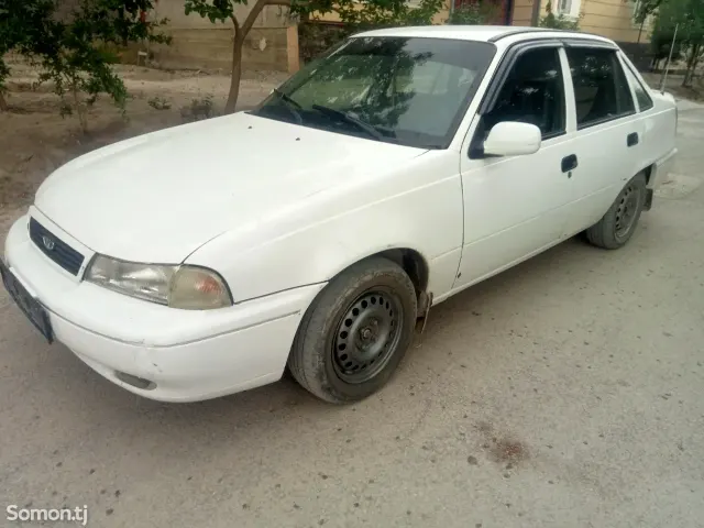 Daewoo Nexia 1996 · 1.6 MT