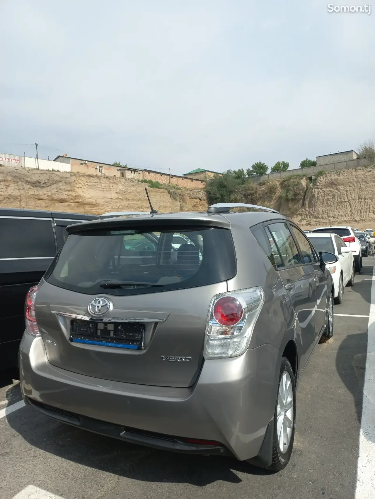 Toyota Verso 2015 · 1.6 MT