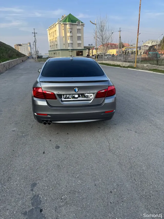 BMW M5 2015 · 2.0 AT
