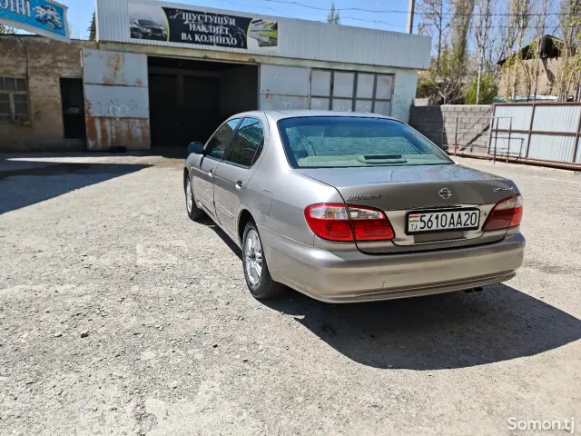 Nissan Maxima 2000 · 2.5 AT