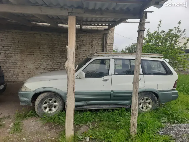 Ssang Yong Musso 2000 · 4.0 MT
