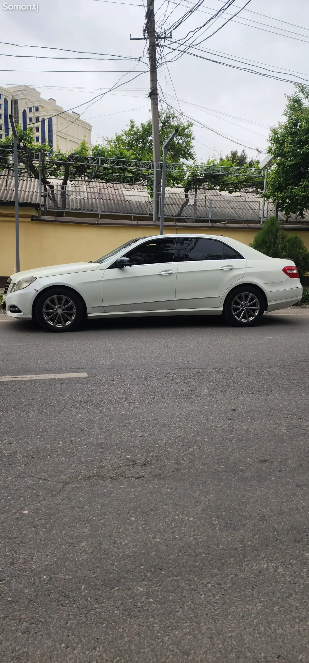 Mercedes-Benz E class 2010 · 3.5 AT