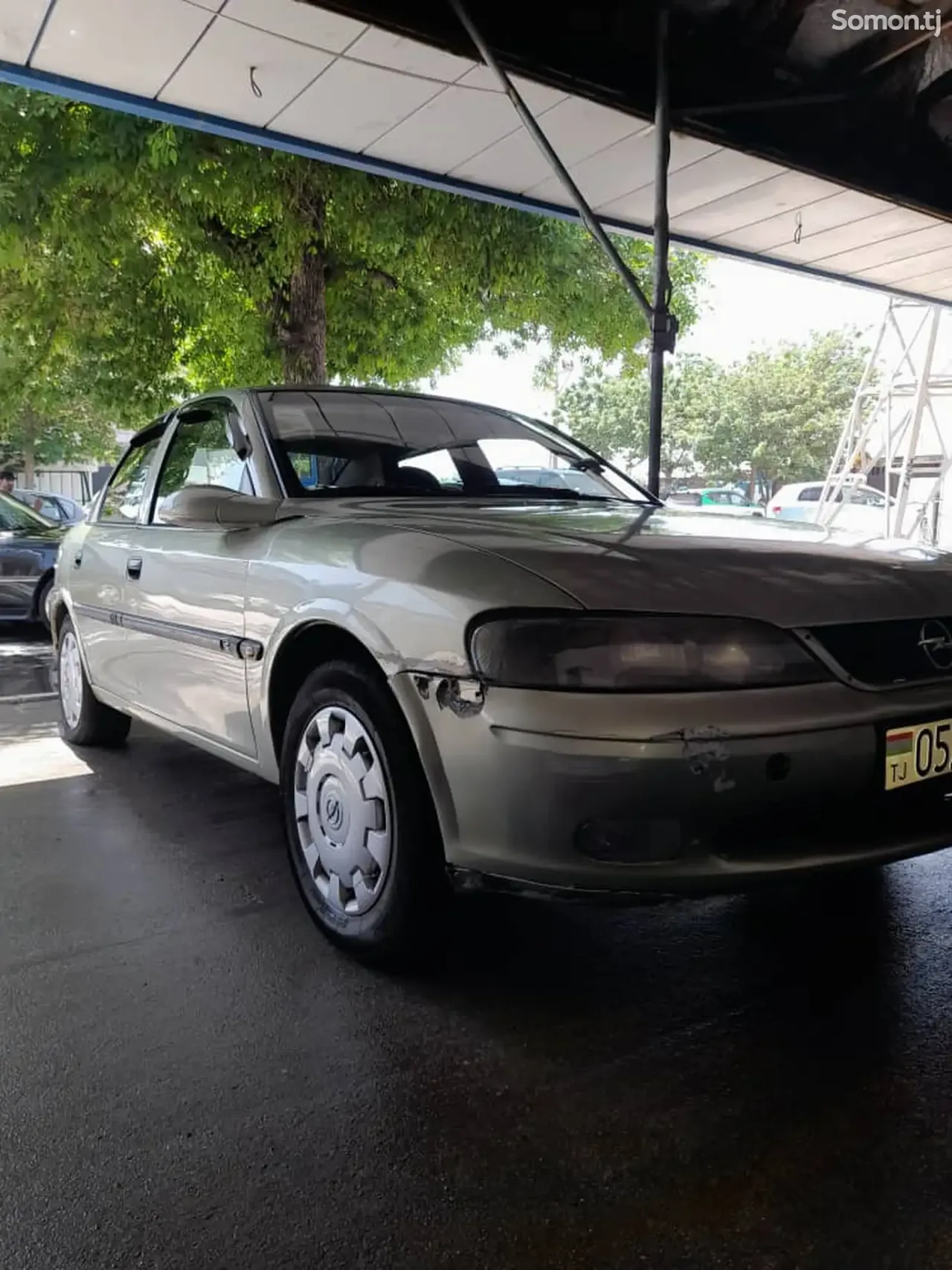 Opel Vectra B 1996 · 1.6 AT