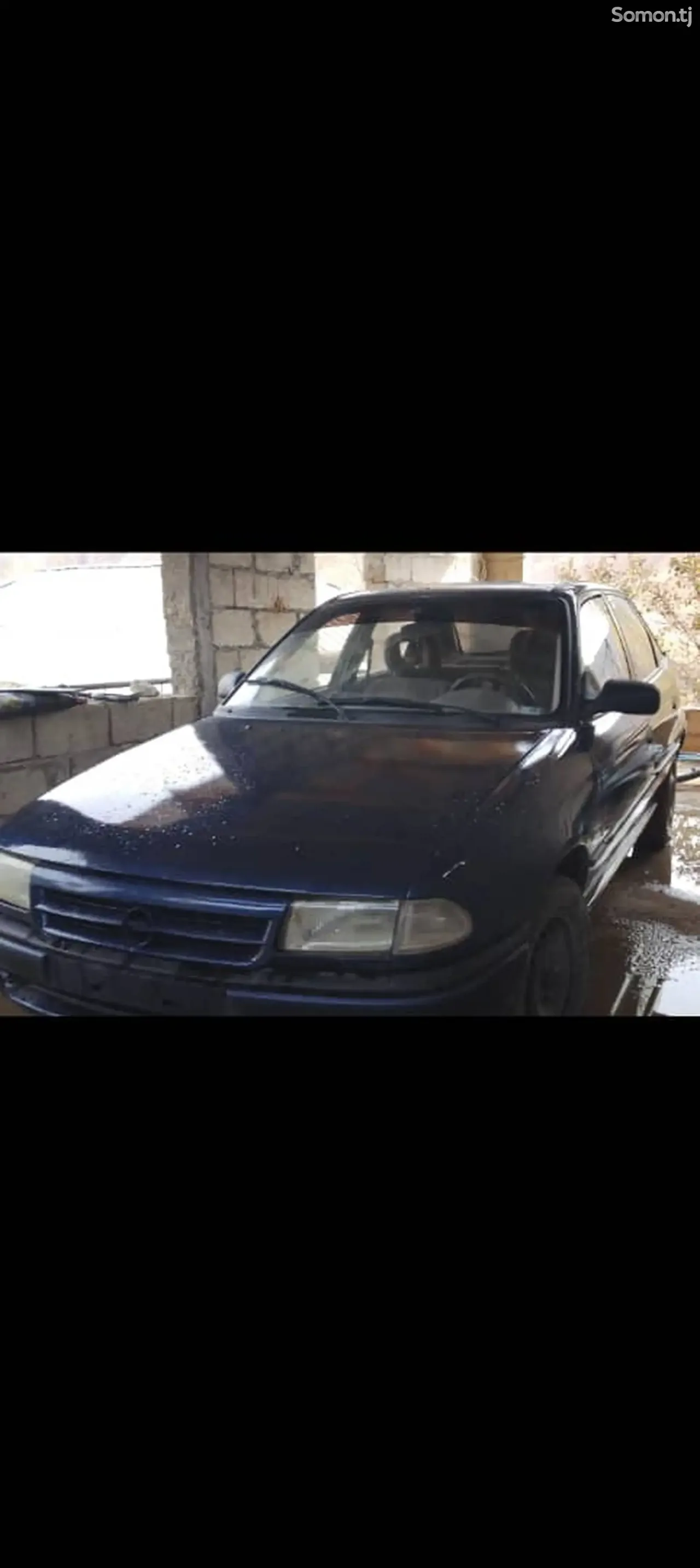 Opel Astra F 1993 · 1.6 MT