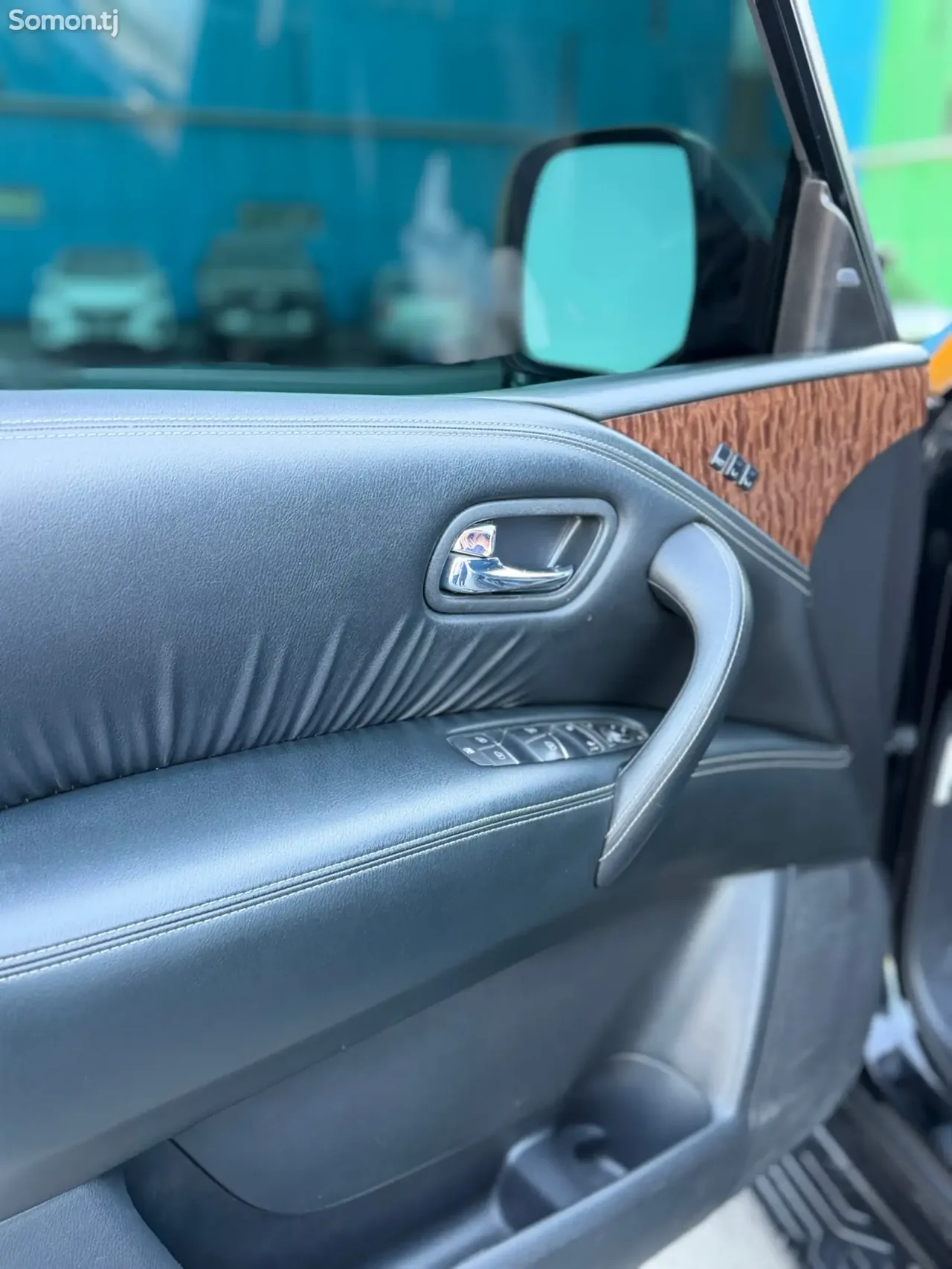 Nissan Patrol 2021 · 5.6 AT