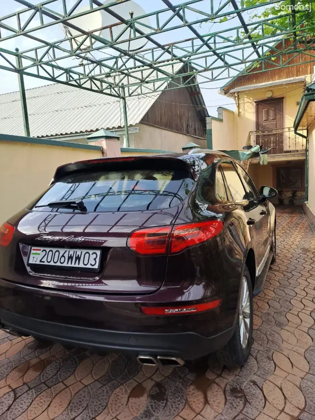 Zotye SR9 2018 · 2.0 AT
