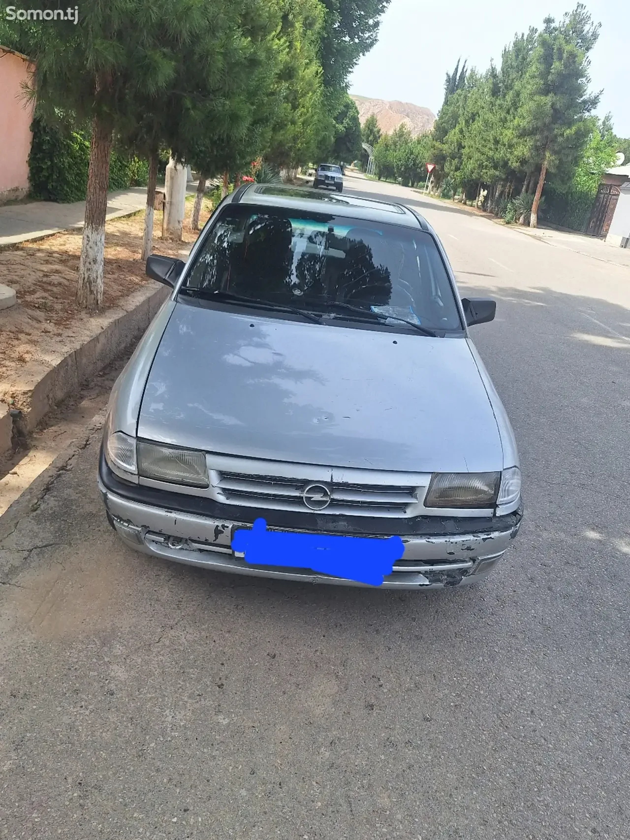 Opel Astra F 1993 · 1.6 MT