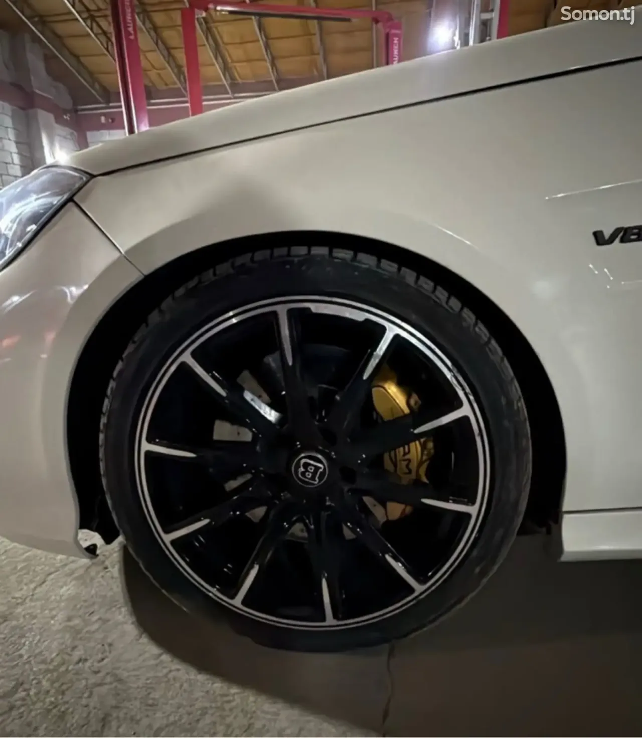 Mercedes-Benz E class 2011 · 6.3 AT