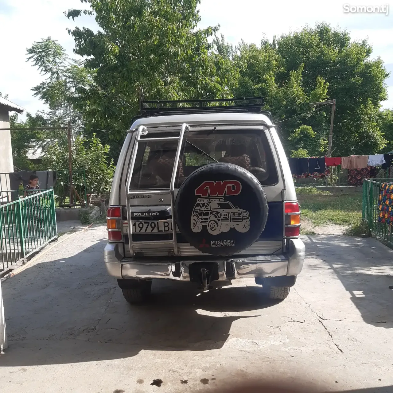 Mitsubishi Pajero 1996 · 2.9 MT