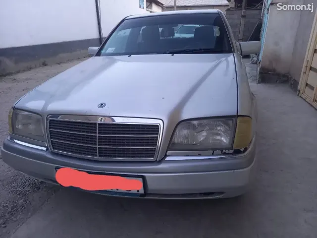 Mercedes-Benz C class 1995 · 1.8 MT