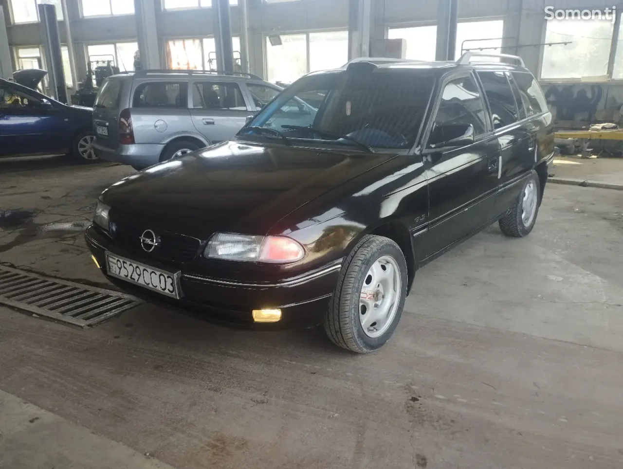 Opel Astra F 1994 · 1.6 MT
