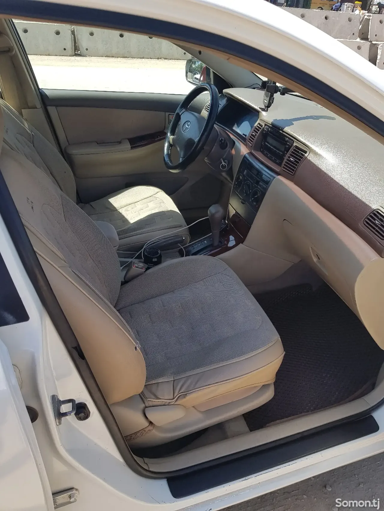 Toyota Corolla 2007 · 1.6 AT